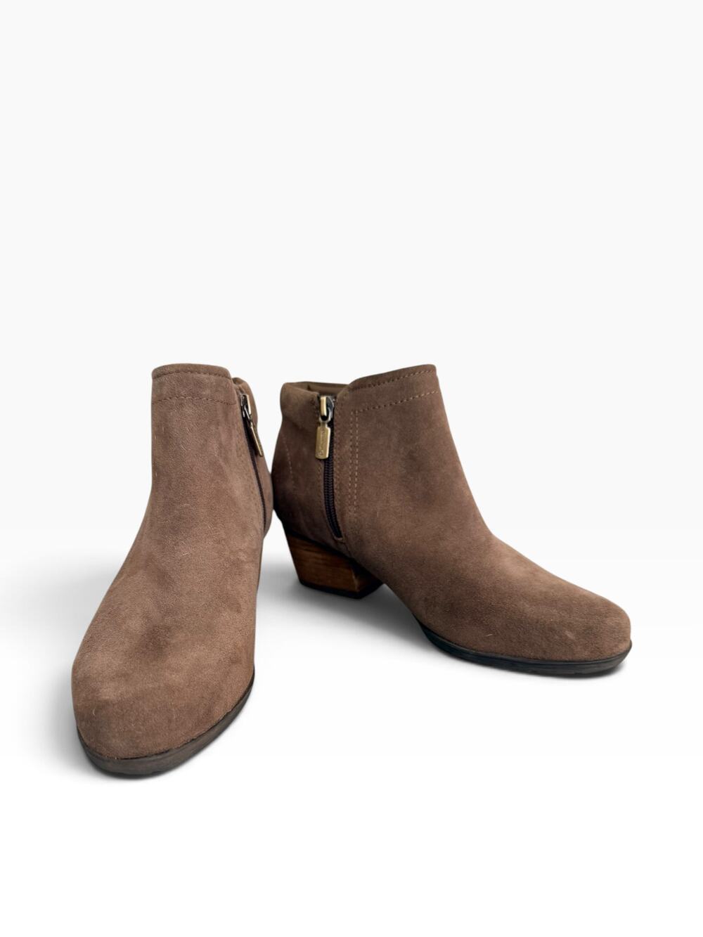 Blondo Waterproof Suede Ankle Boots Taupe Brown Block Heel B6708 8M Womens